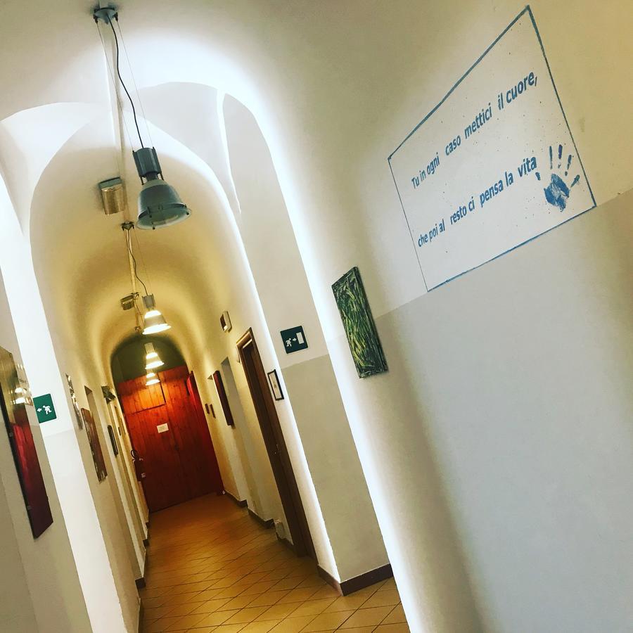Albergo E Ostello Della Gioventu Biella Centro Storico Exterior foto
